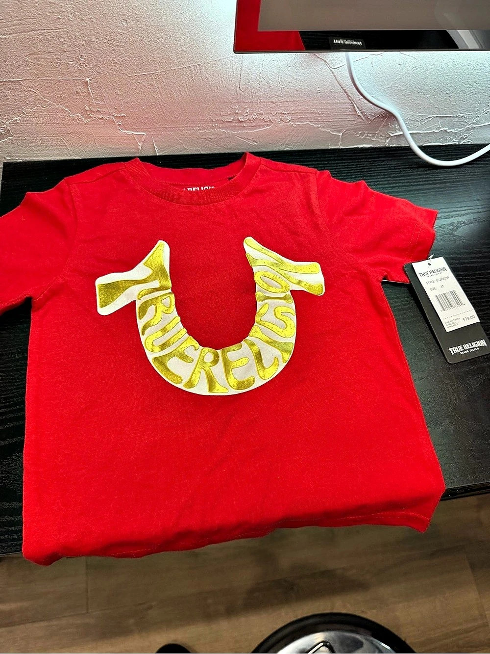 True Religion graphic T-shirt Girls 3T Red Graphic Tee NWT